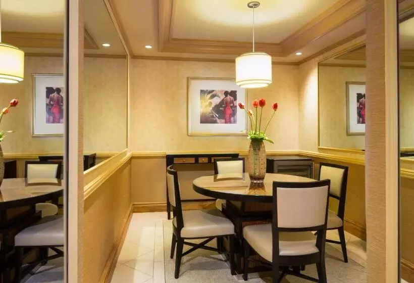 سوئیت با تخت بزرگ, Showboat Hotel Atlantic City