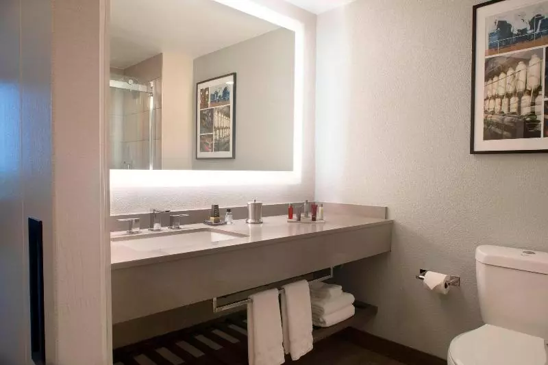 クイーンサイズベッドのスタンダードルーム, Winstonsalem Marriott