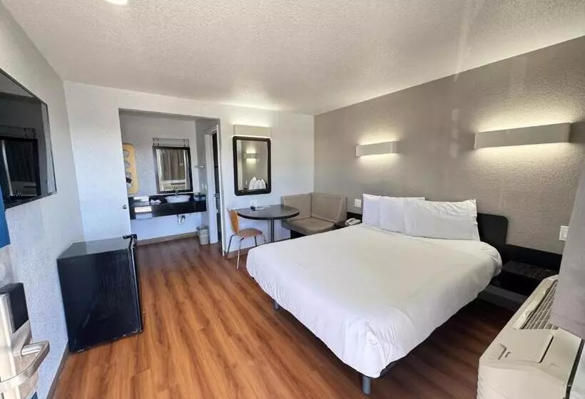 اتاق استاندارد, Motel 6 Ontario Airport