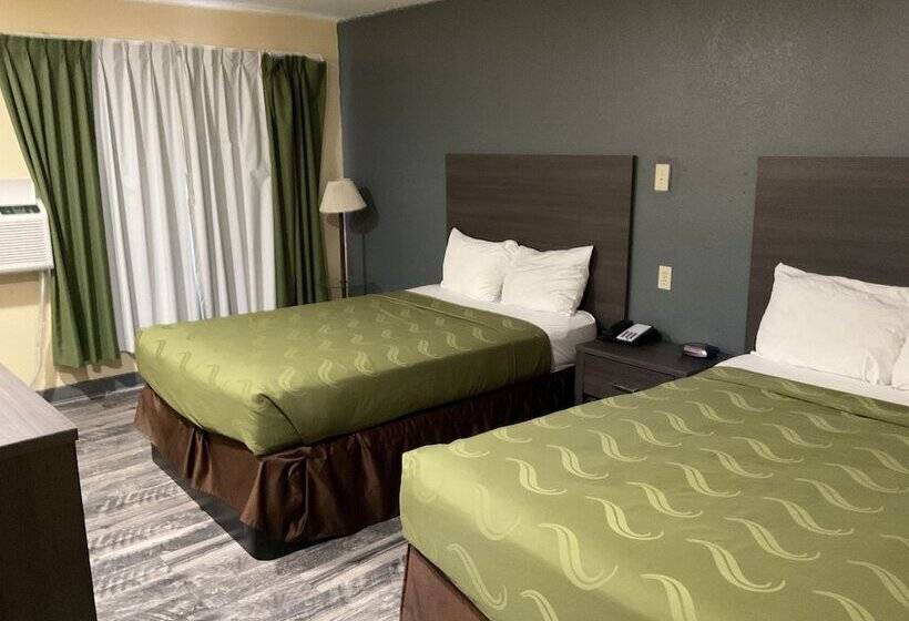 חדר סטנדרט שתי מיטות זוגיות, Rodeway Inn Winslow I40