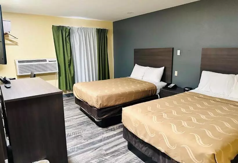 ２ダブルベッドのスタンダードルーム, Rodeway Inn Winslow I40