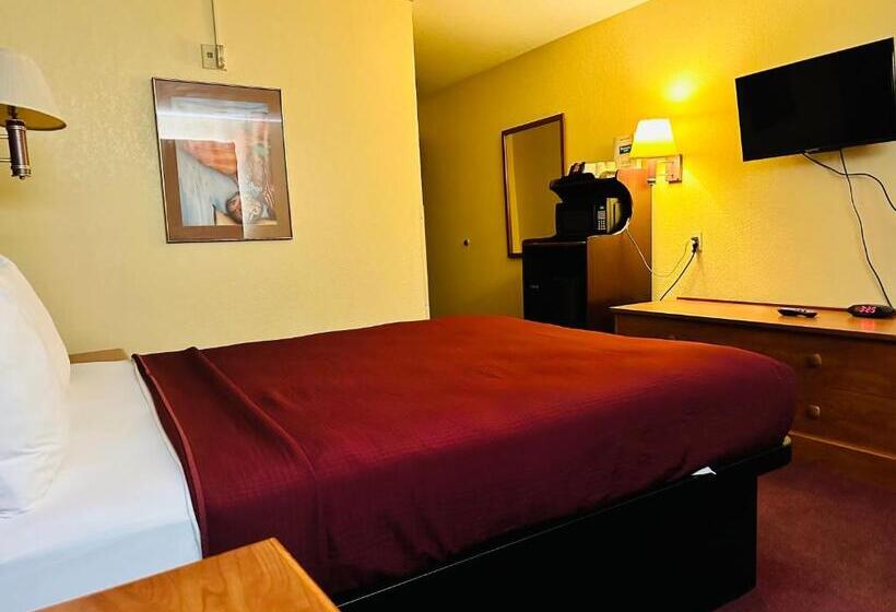 חדר סטנדרט מותאם לאדם עם מוגבלויות, Rodeway Inn Winslow I40