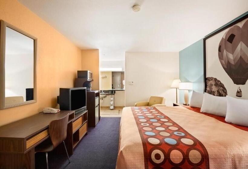 一楼标准间, Super 8 By Wyndham Indio