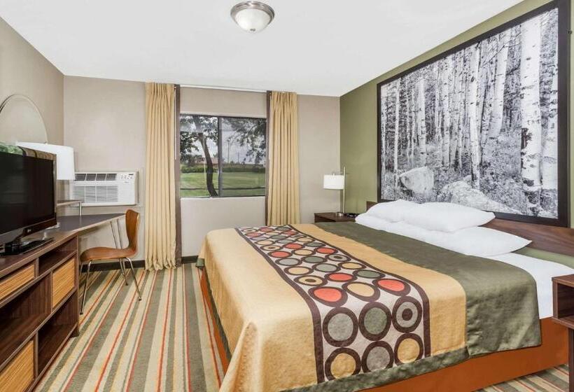 غرفة قياسية سرير كينج, Super 8 By Wyndham Montrose