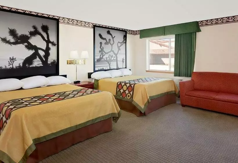 سوئیت با تخت بزرگ, Super 8 By Wyndham Yucca Val/joshua Tree Nat Pk Area