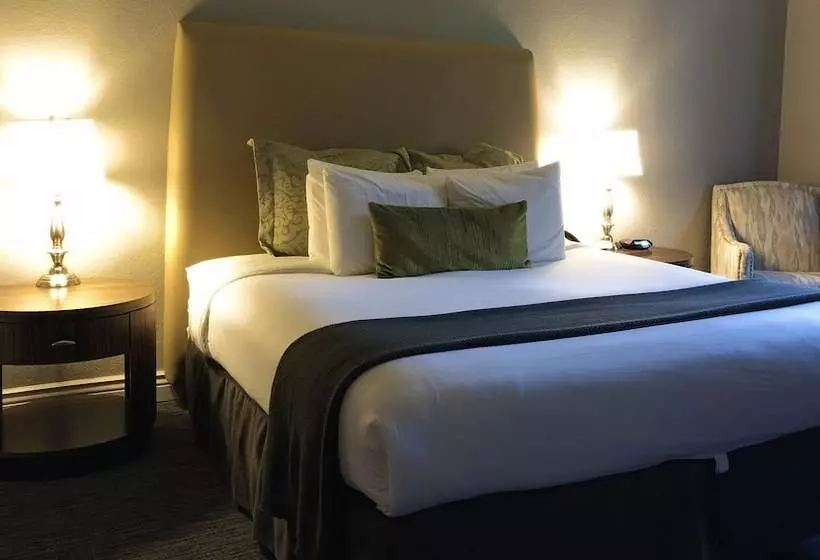 ダブルベッドスタンダードルーム, Tanglewood Resort, Ascend Hotel Collection