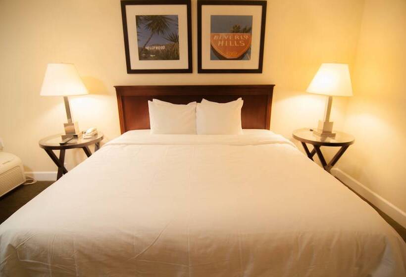 اتاق لوکس با بالکن, Bokai Garden