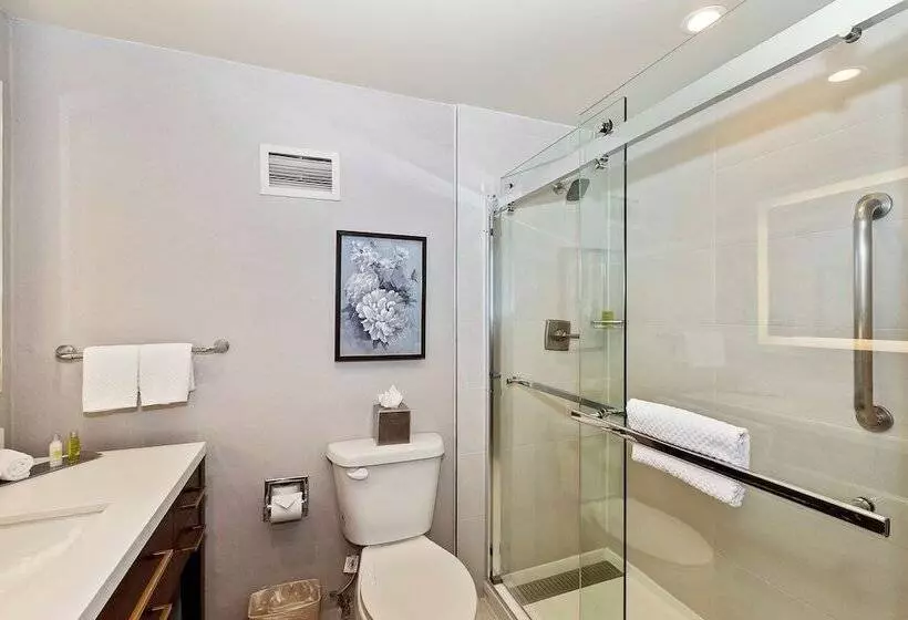 ２ダブルベッドのスタンダードルーム, Doubletree By Hilton Whittier Los Angeles