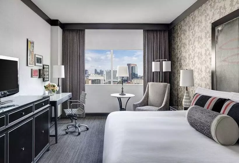 デラックスルーム, Loews Nashville Hotel At Vanderbilt Plaza