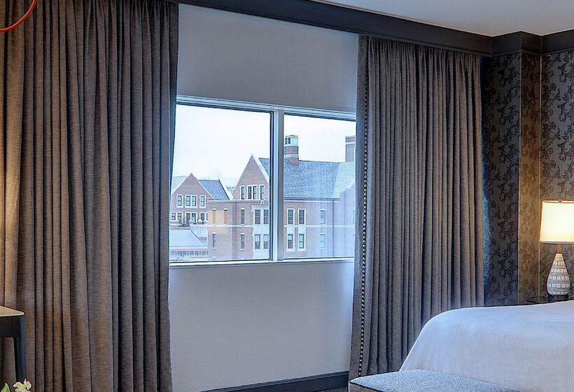 חדר דלוקס, Loews Nashville Hotel At Vanderbilt Plaza