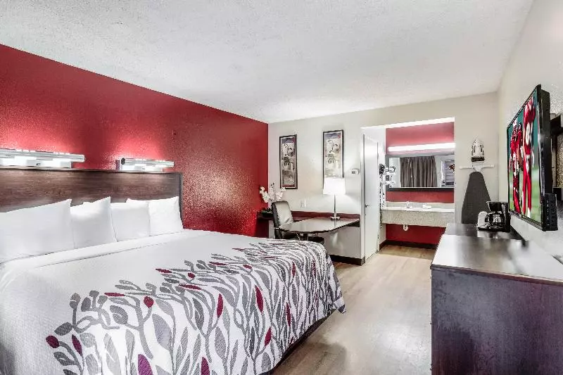 اتاق سوپریور با تخت بزرگ, Red Roof Inn Gallup