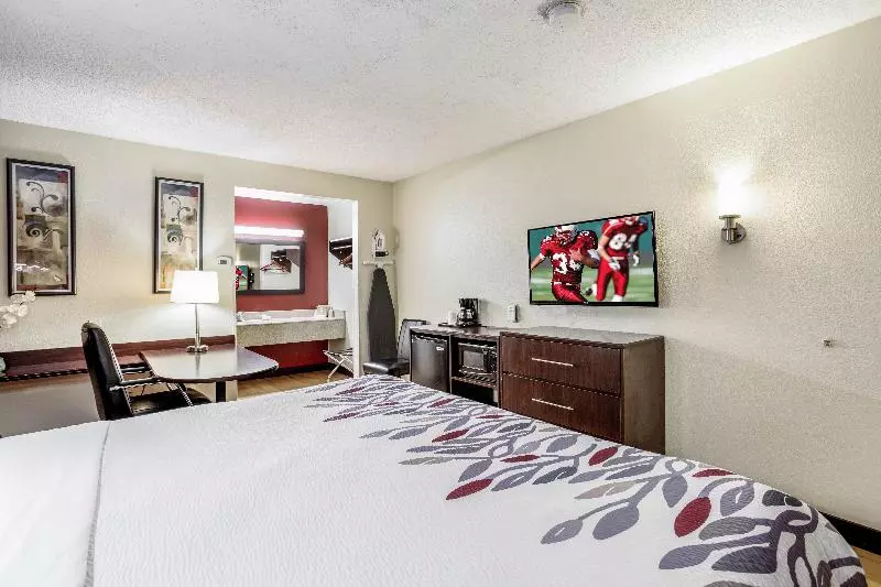 اتاق سوپریور با تخت بزرگ, Red Roof Inn Gallup