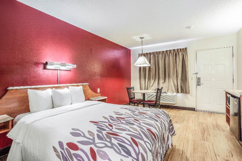 غرفة ديلوكس لذوى الاحتياجات الخاصة, Red Roof Inn Gallup