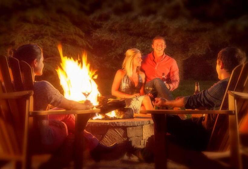 발코니가 있는 스위트, Rustic Inn Creekside