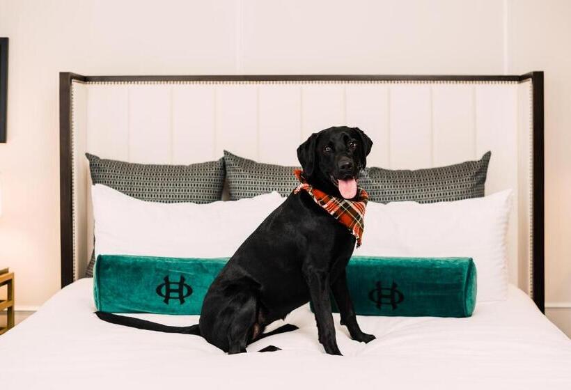 غرفة قياسية لذوى الاحتياجات الخاصة, The Oxford