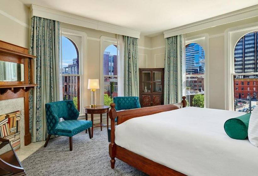 غرفة سوبيريور سرير كينج, The Oxford