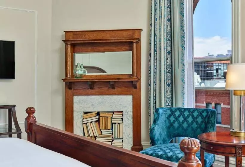 اتاق سوپریور با تخت بزرگ, The Oxford