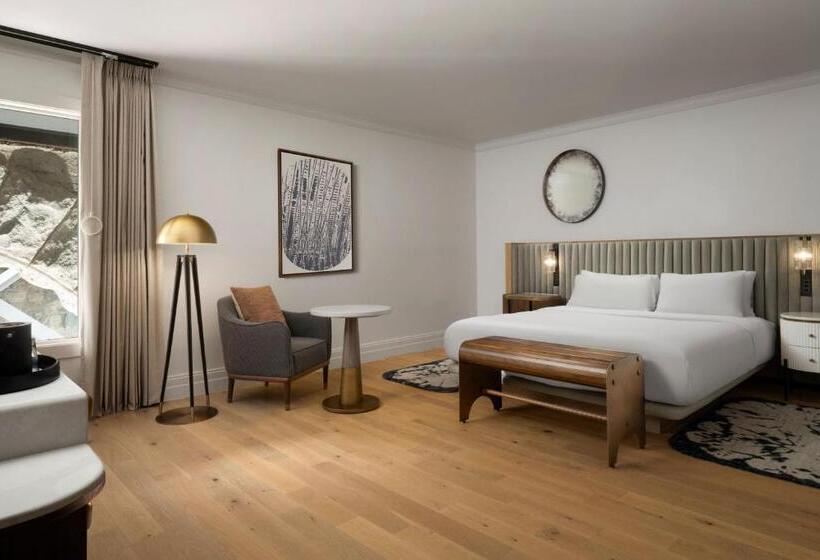 اتاق استاندارد با تخت بزرگ, The Union Station Nashville Yards, Autograph Collection