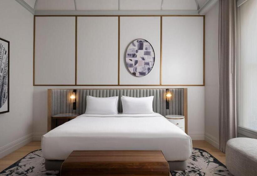 اتاق استاندارد با تخت بزرگ, The Union Station Nashville Yards, Autograph Collection