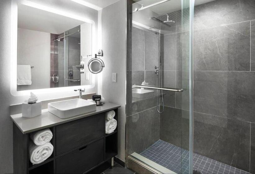 اتاق لوکس با تخت بزرگ, The Union Station Nashville Yards, Autograph Collection