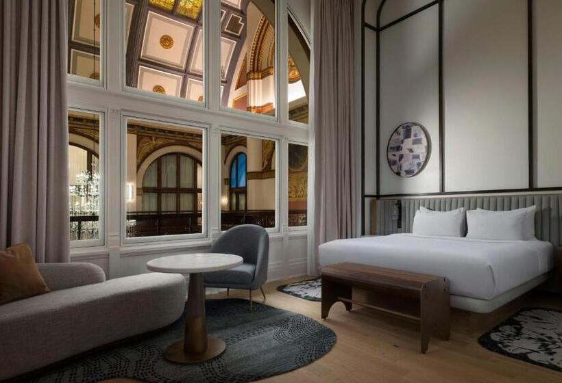 اتاق لوکس با تخت بزرگ, The Union Station Nashville Yards, Autograph Collection