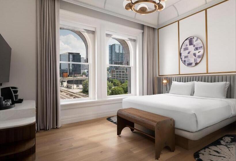 اتاق استاندارد با تخت بزرگ, The Union Station Nashville Yards, Autograph Collection