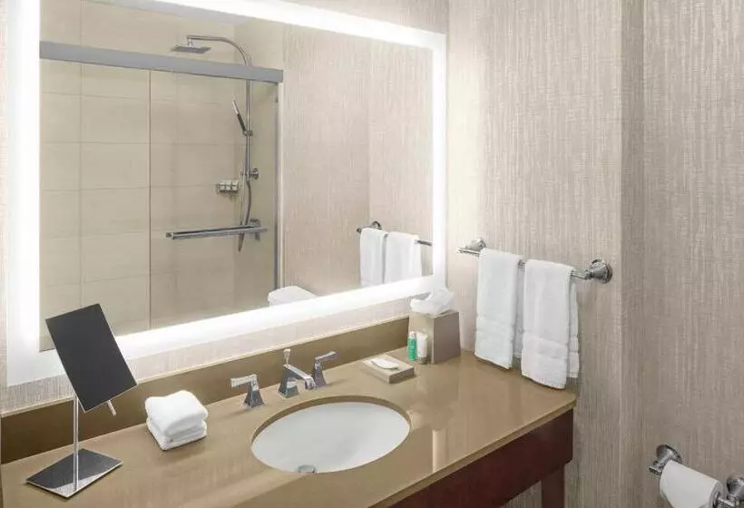 Deluxe-huone King-vuode, The Westin New York Grand Central
