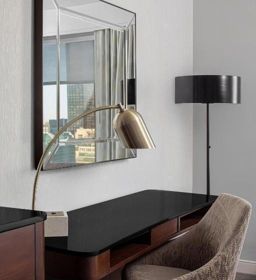 스탠다드 룸 킹사이즈 침대, The Westin New York Grand Central