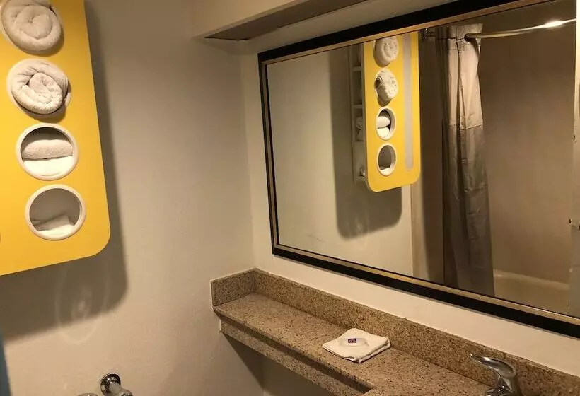 ２ダブルベッドのスタンダードルーム, Motel 6 Washington Dc