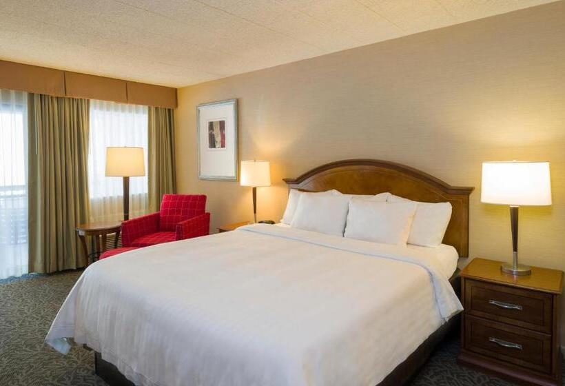 Club Room King Bed, Toftrees Golf Resort