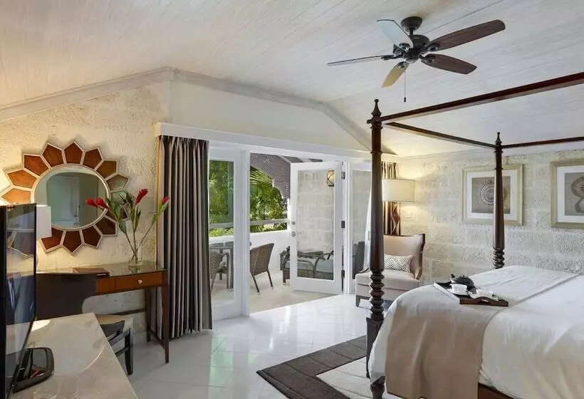 اتاق لوکس با چشمانداز استخر, Colony Club By Elegant Hotels