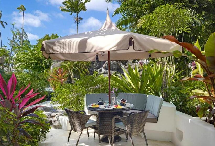 اتاق لوکس با چشمانداز استخر, Colony Club By Elegant Hotels