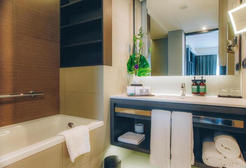 Suite, Crowne Plaza Belgrade, An Ihg