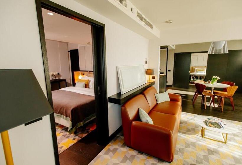 Suite con 2 camere da letto vista città, Crowne Plaza Belgrade, An Ihg