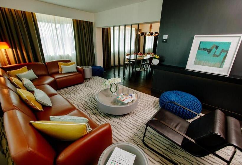 Suite Presidenziale, Crowne Plaza Belgrade, An Ihg