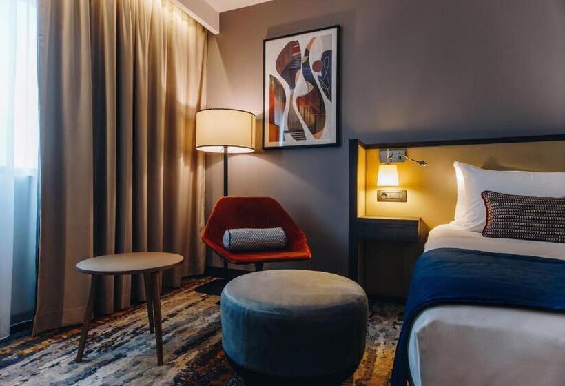 Camera Standard, Crowne Plaza Belgrade, An Ihg