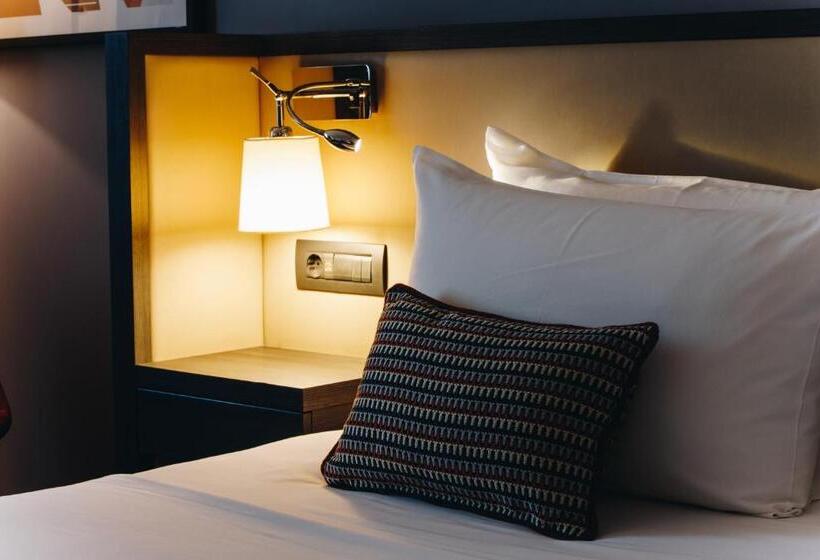 Camera Standard Letto King, Crowne Plaza Belgrade, An Ihg