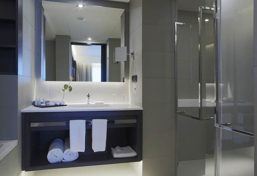 Suite Presidenziale, Crowne Plaza Belgrade, An Ihg