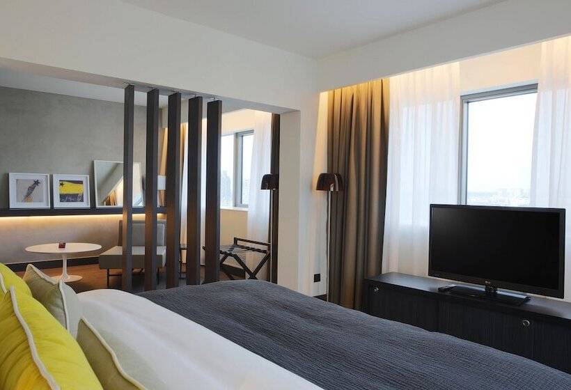 Suite Presidenziale, Crowne Plaza Belgrade, An Ihg