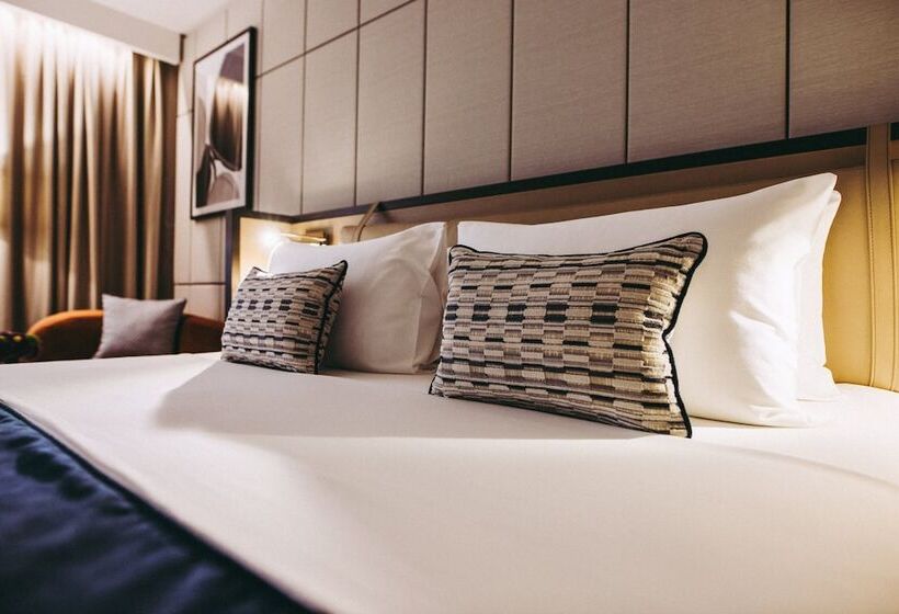 Camera Standard, Crowne Plaza Belgrade, An Ihg