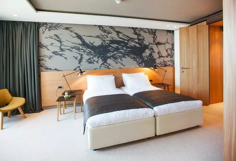 オーシャンビュージュニアスイート, Dubrovnik Palace