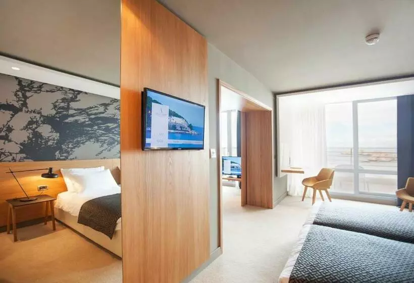 オーシャンビュージュニアスイート, Dubrovnik Palace