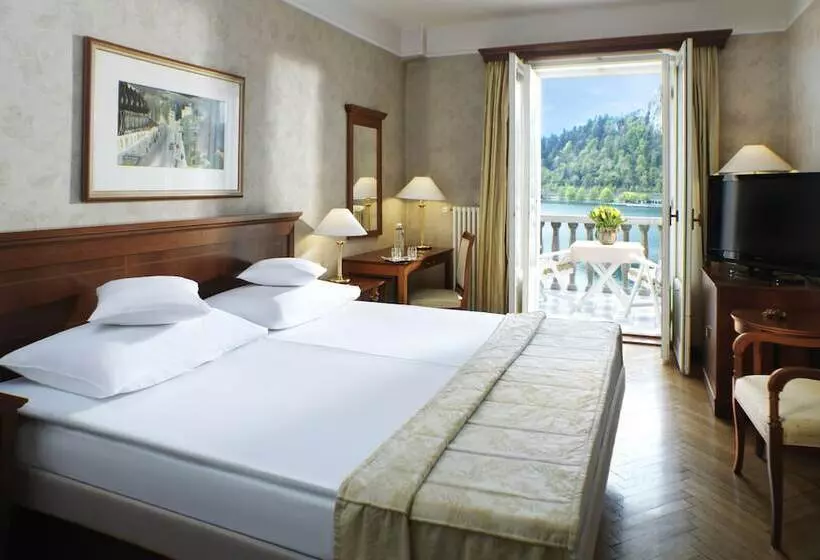 レイクビュースタンダードルーム, Grand Hotel Toplice   Small Luxury Hotels Of The World