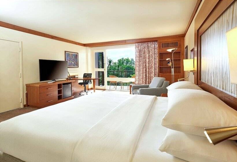 Номер Executive, Hilton Trinidad & Conference Centre