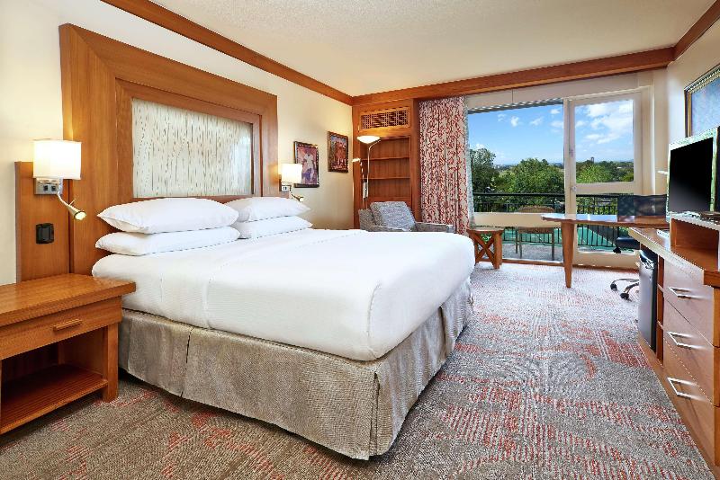 Стандартный Номер Кровать Кинг, Hilton Trinidad & Conference Centre