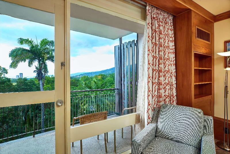 Номер Executive, Hilton Trinidad & Conference Centre