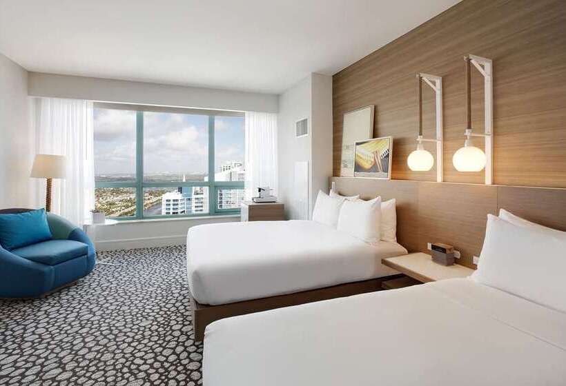 Номер Deluxe, Hilton Trinidad & Conference Centre