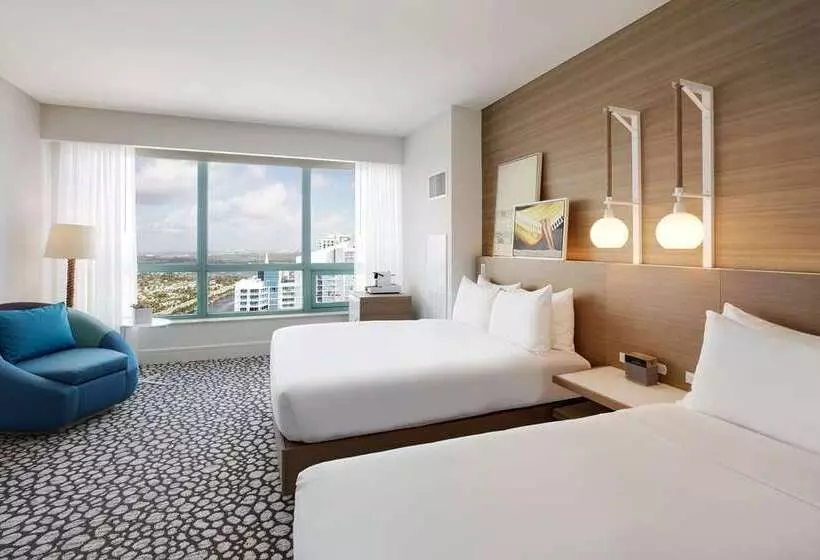 اتاق لوکس, Hilton Trinidad & Conference Centre