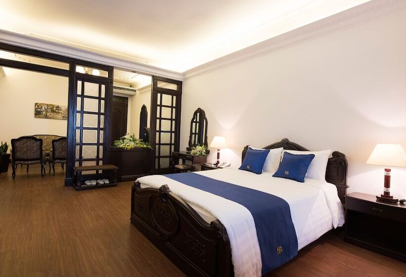 سوییت جونیور, Hoa Binh