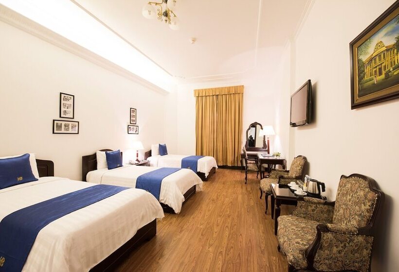 اتاق استاندارد سه نفره, Hoa Binh